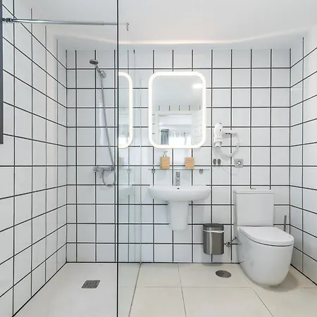 לינה וארוחת בוקר Casa Boissier Ciudad Jardin 4*